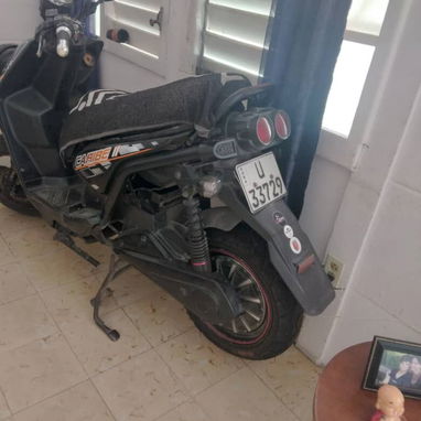 Moto eléctrica sin batería - 2/3
