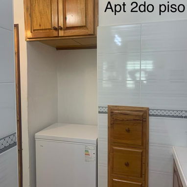 Permuto 2 apartamentos en la misma escalera con 1 garaje x 1 casa independiente y con garaje - Img 124624581
