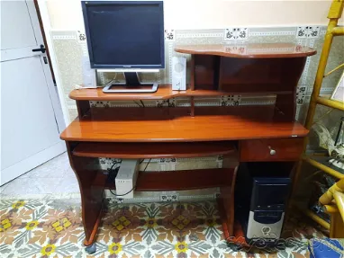 Se vende este mueble de computadora - Img main-image-45714105