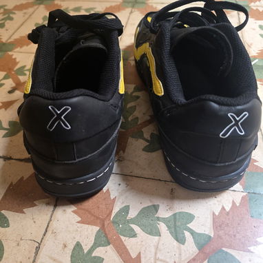 Zapatos de hombre, poco uso - Img 122993854