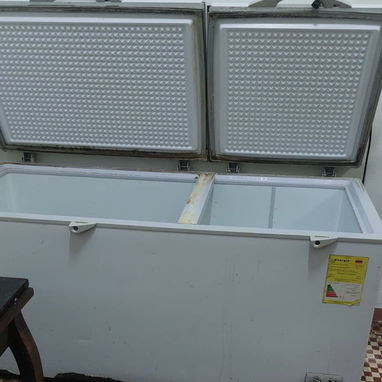 Vendo varios friser de un negocio q cerro - Img 120079095