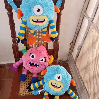 Mochila de momonsters unidades limitadas - Img 104229544