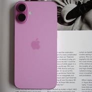 ⏰iPhone 16 Plus 🩷 128GB 100%🔋mica, cargador 20W, forro y audífonos regalo❌Variedad de Modelos💥Garantía 💯 - Img 55024559