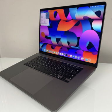 MacBook Pro - Img 124268386