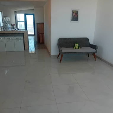 Venta de casa independiente frente a la costa - 10/10