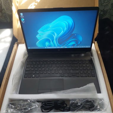 💻 Laptop HP 15 (✨️NUEVA EN CAJA 📦) - 8/9