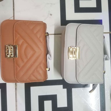 Carteras de mujer de exelente calidad - Img 123269219