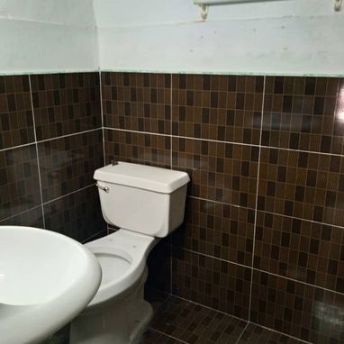 CASA EN VENTA EN CENTRO HABANA - Img 124557871