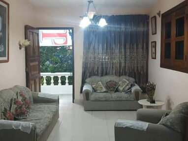 ⭐ Renta casa con piscina a 50 m del mar de 2 habitaciones, terraza, cocina en Guanabo - Img 64886997