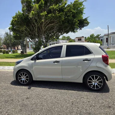 Se Renta‼️Rento mi carro‼️RENTCAR‼️ - 2/7