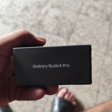 Audífonos Samsung galaxy Buds 4 pro - 2/3