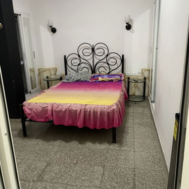Renta Lineal de apartamento / Vedado - 4/5