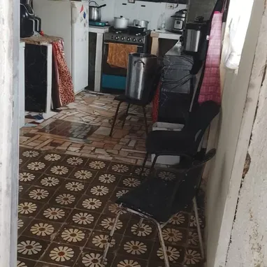 Casa de 2 plantas de 3 cuartos y un pequeño garaje cerca de la ceguera - Img 124809516