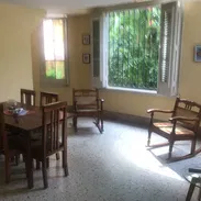 Vendo piso centrico en el Vedado - Img 55560787