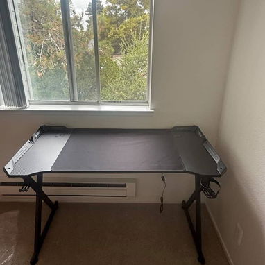 Mesa de escritorio gaming de 47  pulgadas con luces LED - Img 115667777