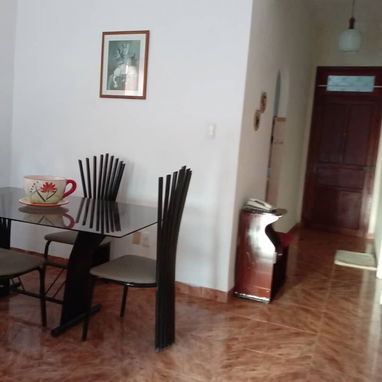 RENTA LINEAL■ APTO.INDEPENDIENTE 2 HABITACIONES, 2 BAÑOS, BALCÓN. CERCA DEL HOSPITAL AMEIJEIRAS Y UNIVERSIDAD DE LA HAB. - Img 123903564