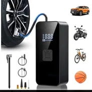 Compresor Digital Recargable para neumรกticos. Carga por USB (Tipo C) y por cable de 12v de auto. Pantalla digital y pres - Img 55771947