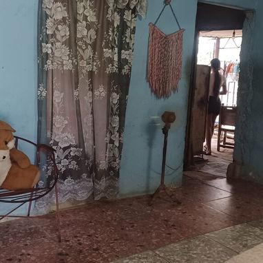 Solo Habana en marianao por la universidad de la cujae Se vende una propiedad con papeles en orden para hacer trámite - Img 123398851
