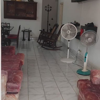 Apto en el vedado cerca de 23 y paseo - 7/10