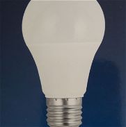 Lámpara LED 12v a 24v    9 watts Para uso con batería de auto o camión. - Img 45843567