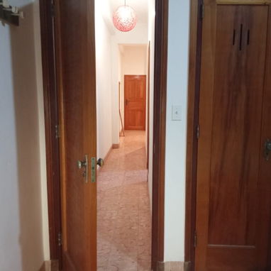 🔑🏠...HABANA+INMOBILIARIA...🏠🔑 📌...SE VENDE APARTAMENTO CAPITALISTA EN EL VEDADO... Apartamento 1er piso con garaje - Img 125323839