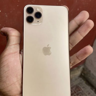 iPhone 11 Pro Max - 2/3