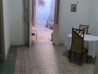 **Casa amplia en la Habana vieja 3 cuartos, 2 baños, 3 patios al 56582916 en 25000 EUROS - Img 67788514
