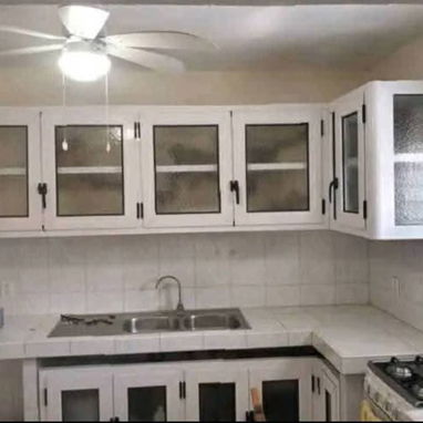 Realizamos todo tipo de diseños modernos en carpintería de aluminio 🪟 y cristal 🔮 *Llena de estilo y vida tú hogar*🏘️ - Img 118785389