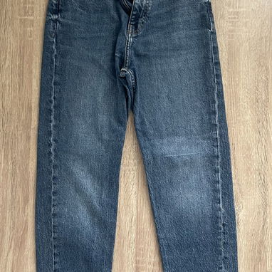 Pantalones Zara y Levi’s - Img 121182138