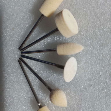VENDO SETS DE FIELTROS (RUEDAS O MOTAS) DE PULIDO PARA USO EN DREMEL Y OTROS. $1 USD. (+53)52990828. - Img 90171873