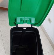 Bote de basura de buena capacidad - Img 45839284