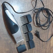 Máquina de pelar cabello con peines de 3,6,9 y 12mm. Es de 110V/120V. Es de poco uso hay que engrasar y alinearle las cu - Img 45602201