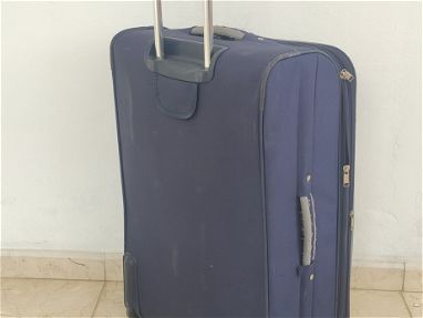 Dos maletas de viaje, una mas grande y otra normal de 23k , - Img main-image-45775865