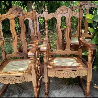 …SILLONES CLÁSICOS … - 2/3