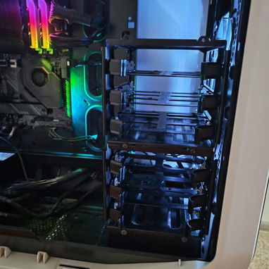 Corsair Graphite Series 780T – Blanco. Fanes del Chasis son 5: 2 superiores Corsair 140mm - Img 122372183