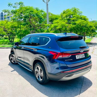 Hyundai Santa Fe 2023 SEL Cómo nuevo - 4/7