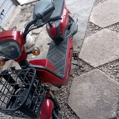 Vendo bici moto sin bateria - Img 121188342