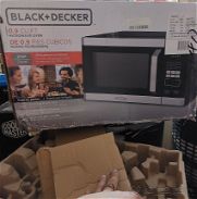Microwave Black+Decker de 0.9 pies cubicos nuevo en caja garantia-150usd - Img 45923266