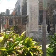 Casa independiemte grande en Almendares Playa - Img 57073999