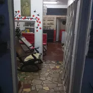 $16.000usd. Ajuste con $ en mano. En venta casa de 2 plantas en Marianao. A 2 cuadras de 51 y a 2 de 114. 🛑No se va la - Img 55722885