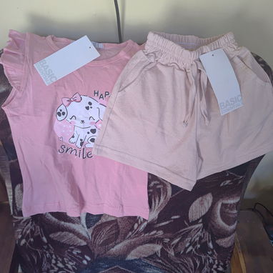 *Conjunto de niña en 4800$ según la constitución de la niña viene siendo desde la talla 4 hasta la 8* - Img 123069593