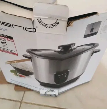 Olla arrocera nueva de 1,5 litros funciona con 220 volt - Img 97851272