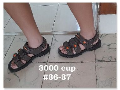 Se venden zapatos de niño - Img 66851506
