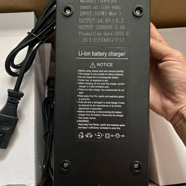 Cargador para su moto electrica y triciclo - Img 121676865