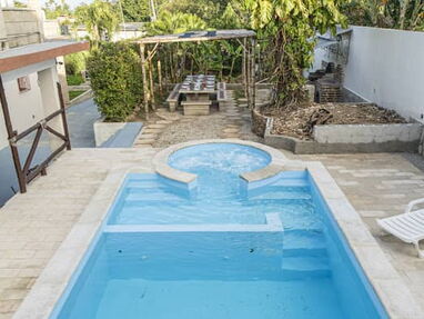Atención! Hermosa casa de alquiler con piscina! Boca Ciega - Img 64228398