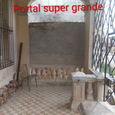 Casa independiemte grande en Almendares Playa - 7/10