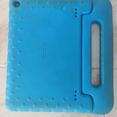 (vendida)     tablet usada en excelente estado con funda para niños - 2/2