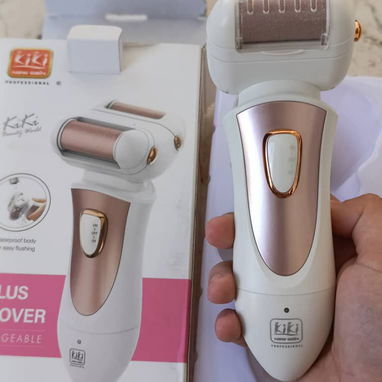 REMOVEDOR DE CALLOS ELÉCTRICO PROFESIONAL, RECARGABLE. QUITACALLOS eléctrico, lima eléctrico. 12 USD. GANGA - Img 118855712