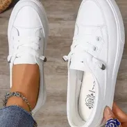 Tenis blancos de mujer - Img 55427160