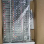 consolas 8 canales 200, 12 en 250, 16 en 300 - Img 49553147
